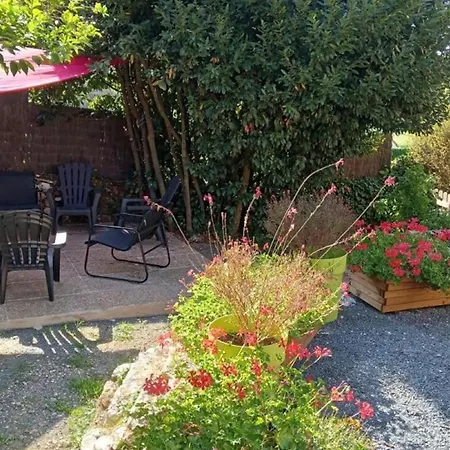 Maison De Charme Avec Jardin, Activites De Plein Air Et Proche Sites Touristiques - Fr-1-616-333